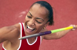 半岛真人-山东泰山首回合鏖战北京国安，李盈莹砍下6记关键球，全场沸腾